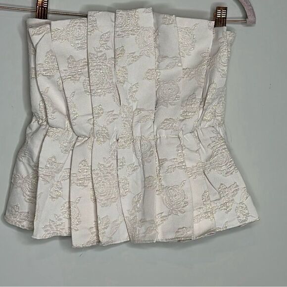Do + Be Sleeveless Top - Picture 6 of 6